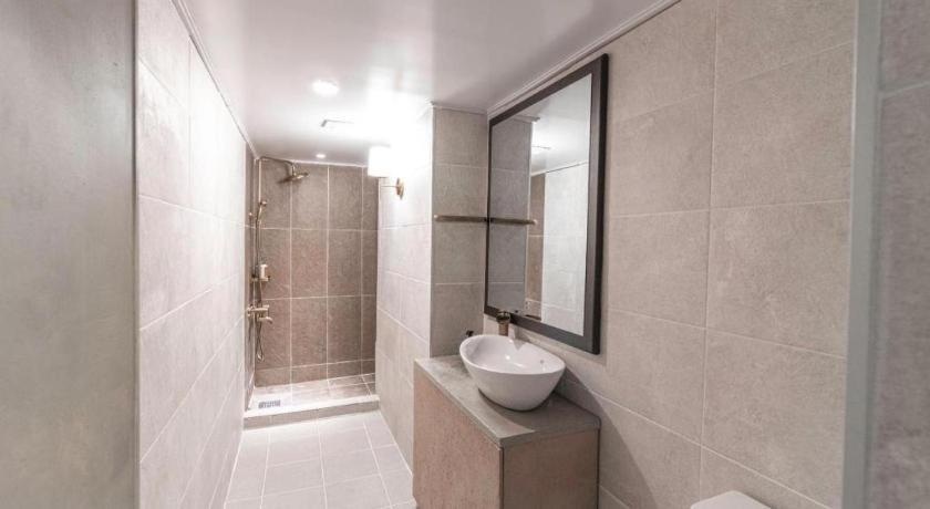 Hotel Elephant Пусан Екстериор снимка