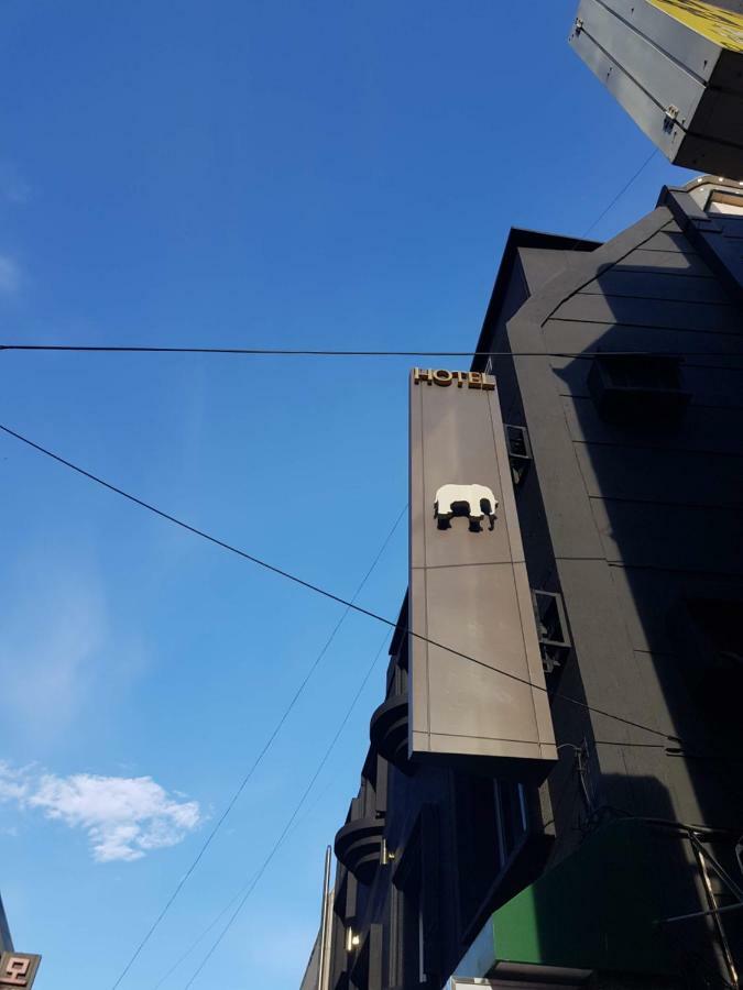 Hotel Elephant Пусан Екстериор снимка